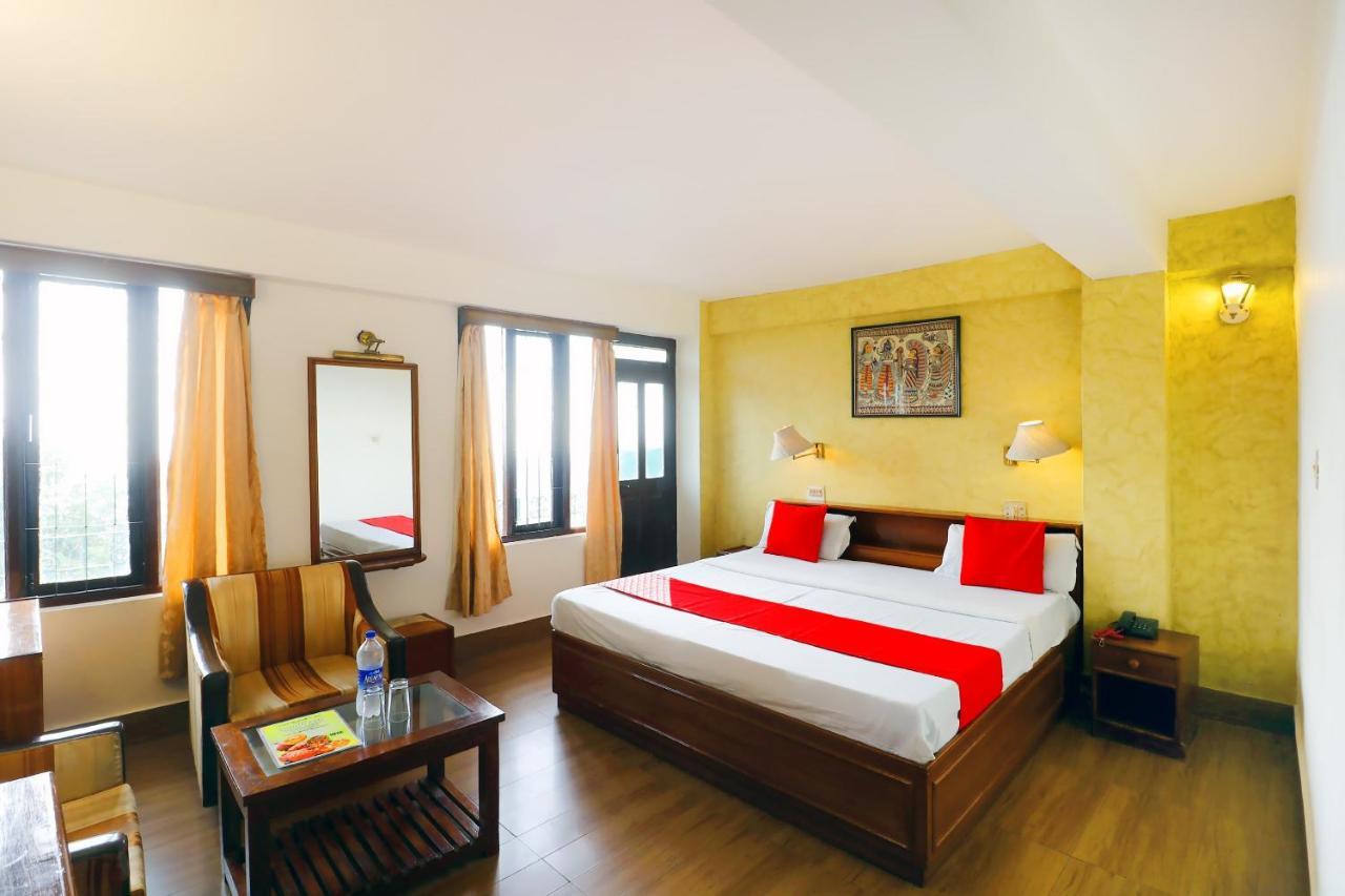 Oyo 45337 Hotel Woodland Simlá Kültér fotó