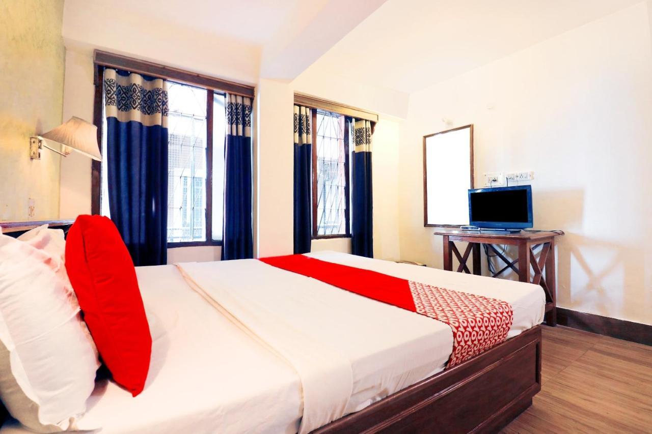 Oyo 45337 Hotel Woodland Simlá Kültér fotó
