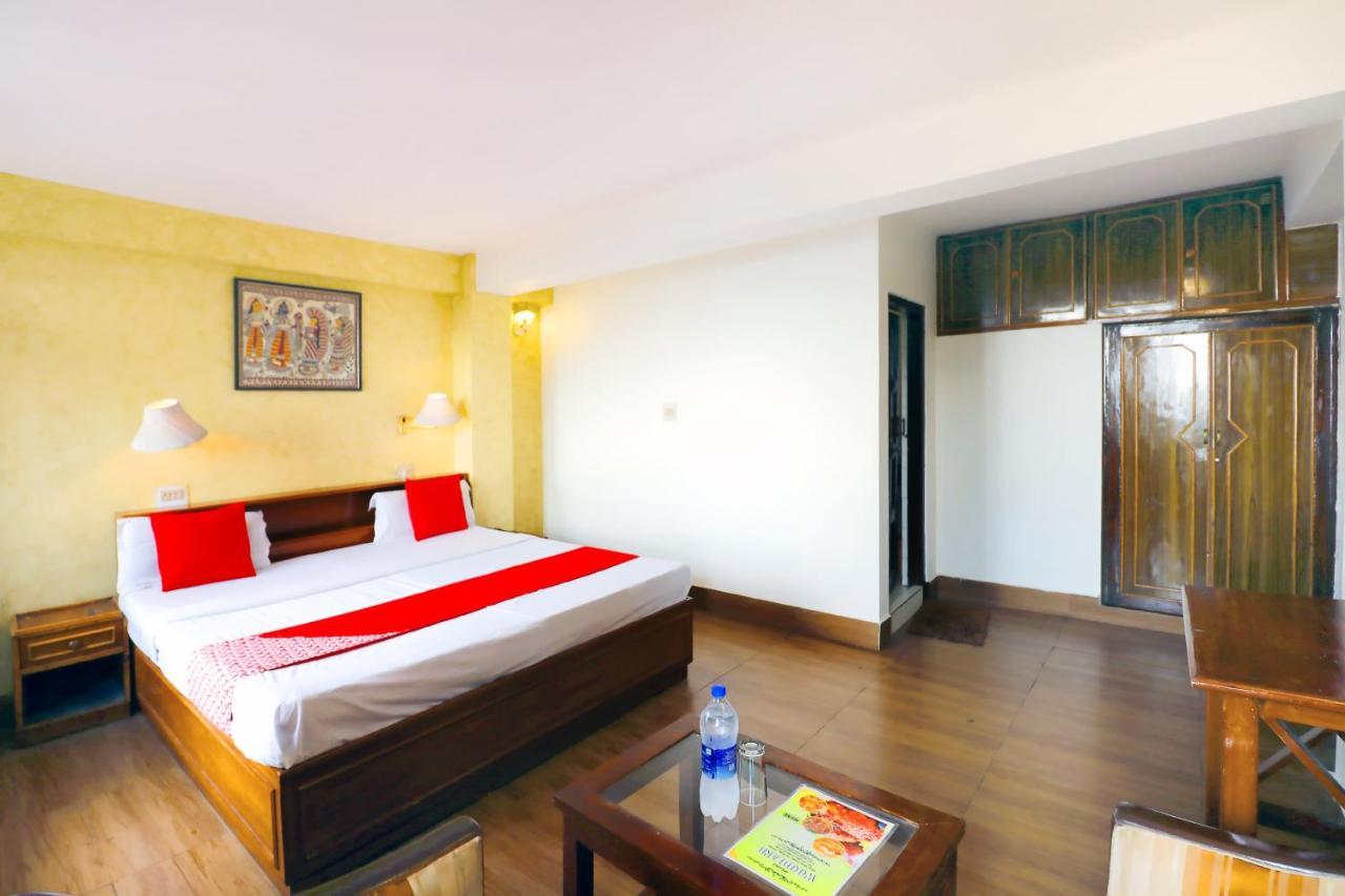 Oyo 45337 Hotel Woodland Simlá Kültér fotó