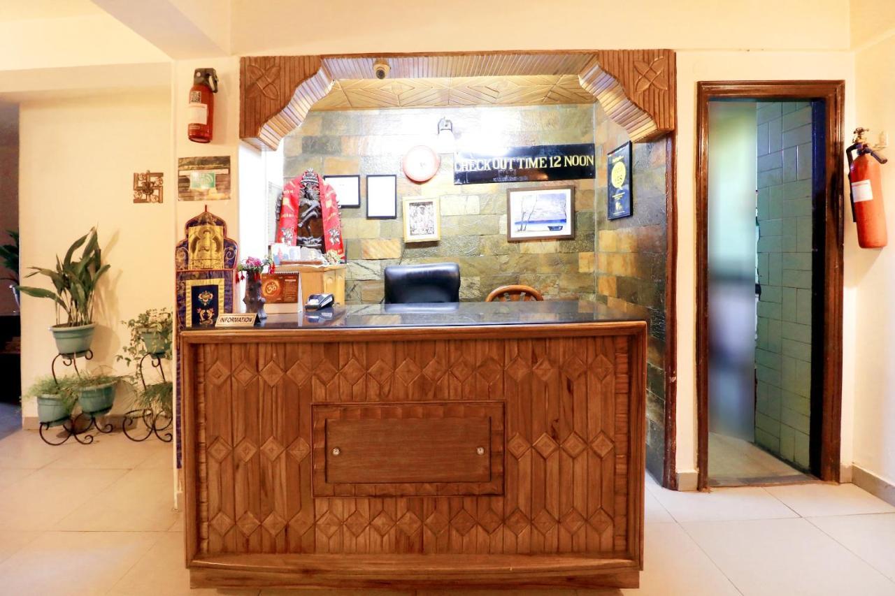 Oyo 45337 Hotel Woodland Simlá Kültér fotó