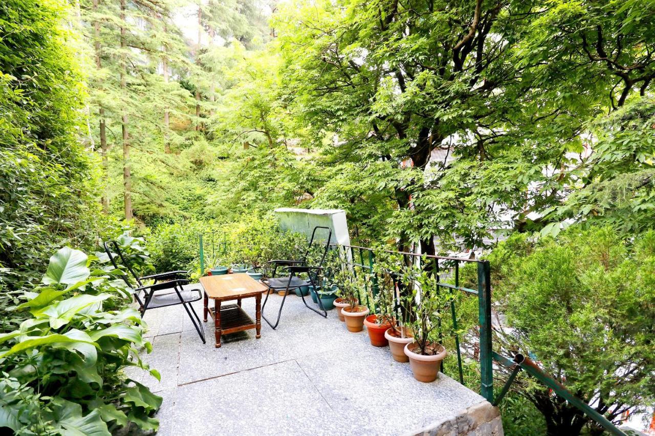 Oyo 45337 Hotel Woodland Simlá Kültér fotó