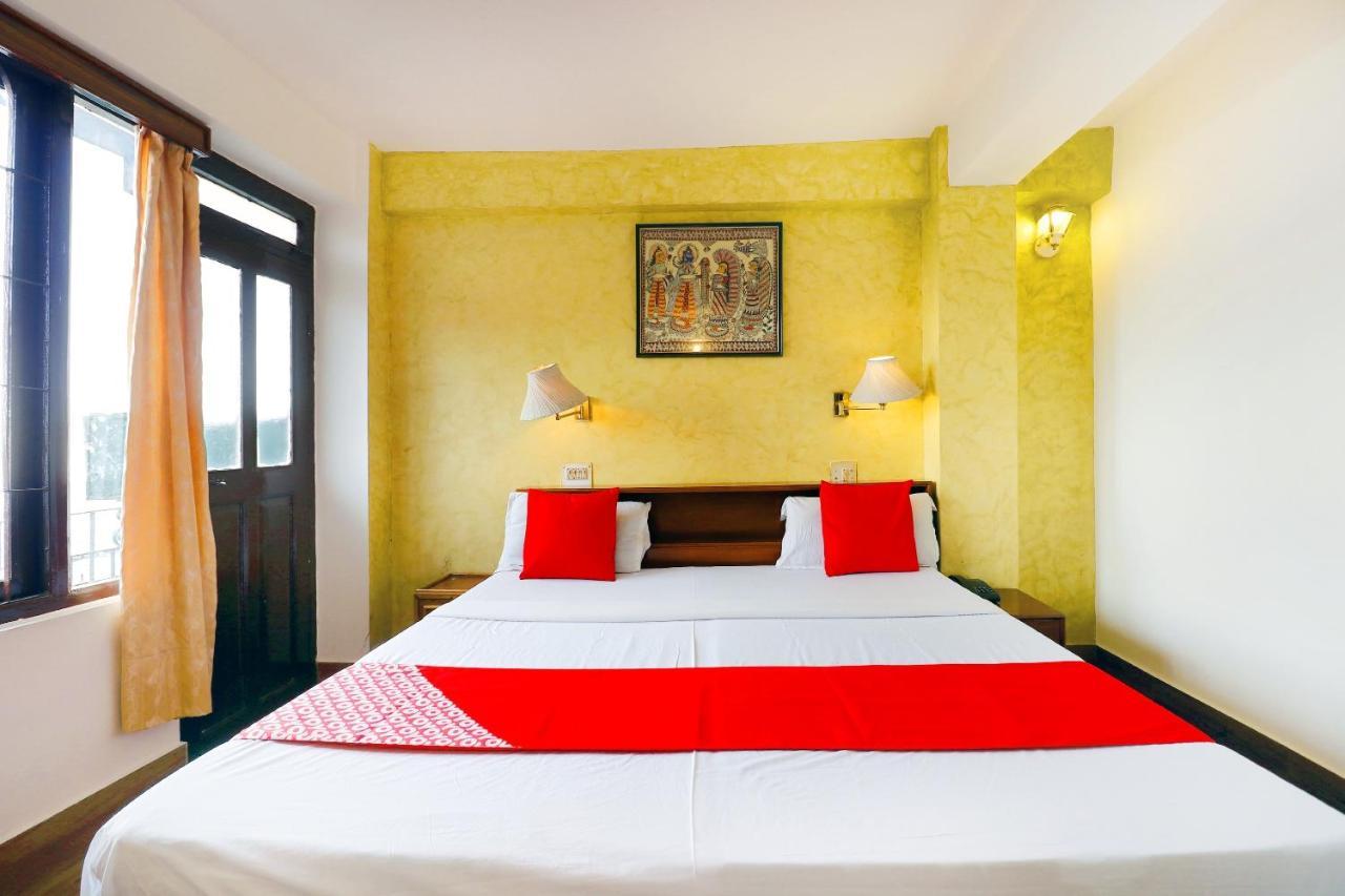 Oyo 45337 Hotel Woodland Simlá Kültér fotó